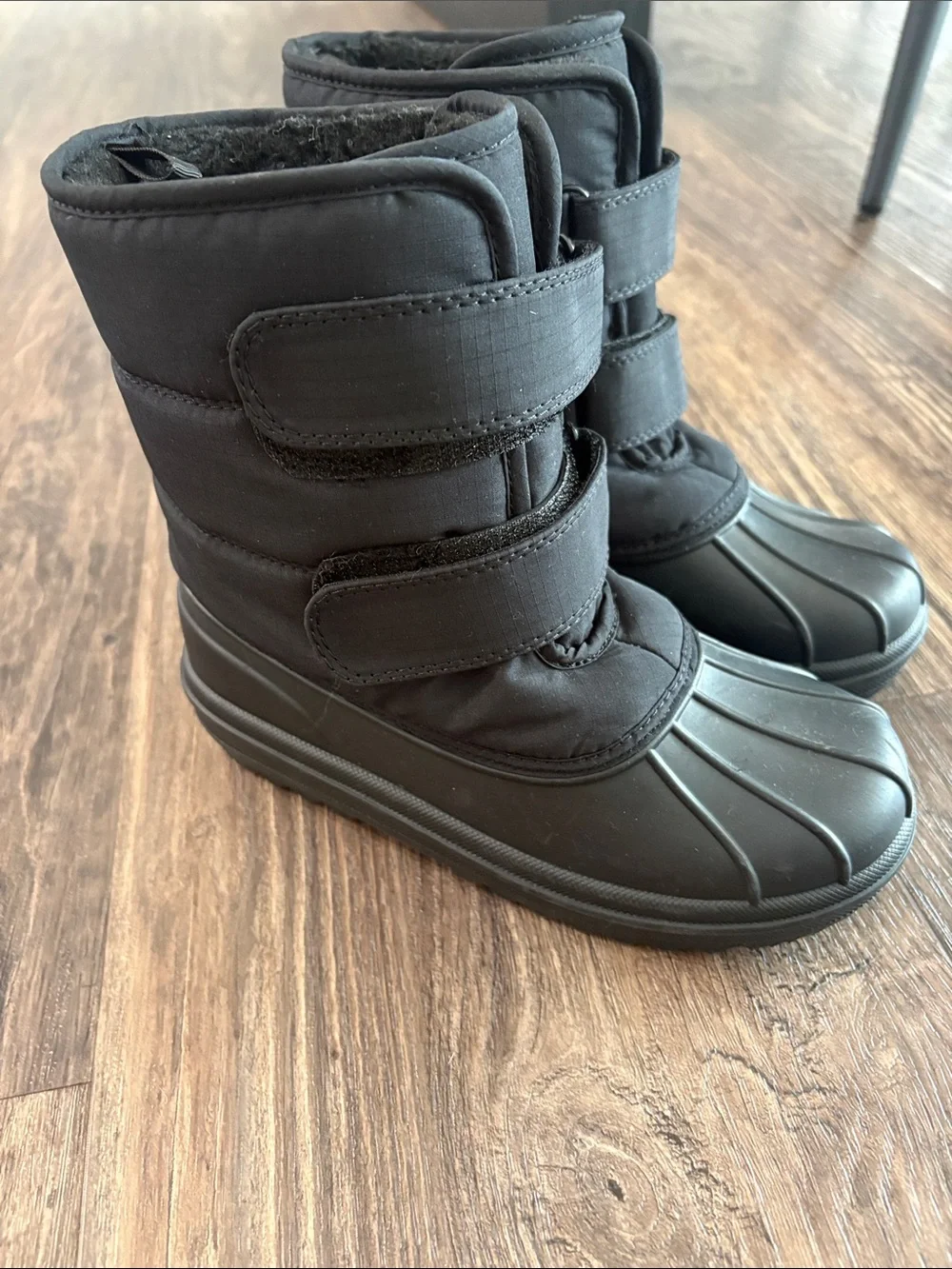 The Children's Place Black Kids Winter Boots with Velcro Straps